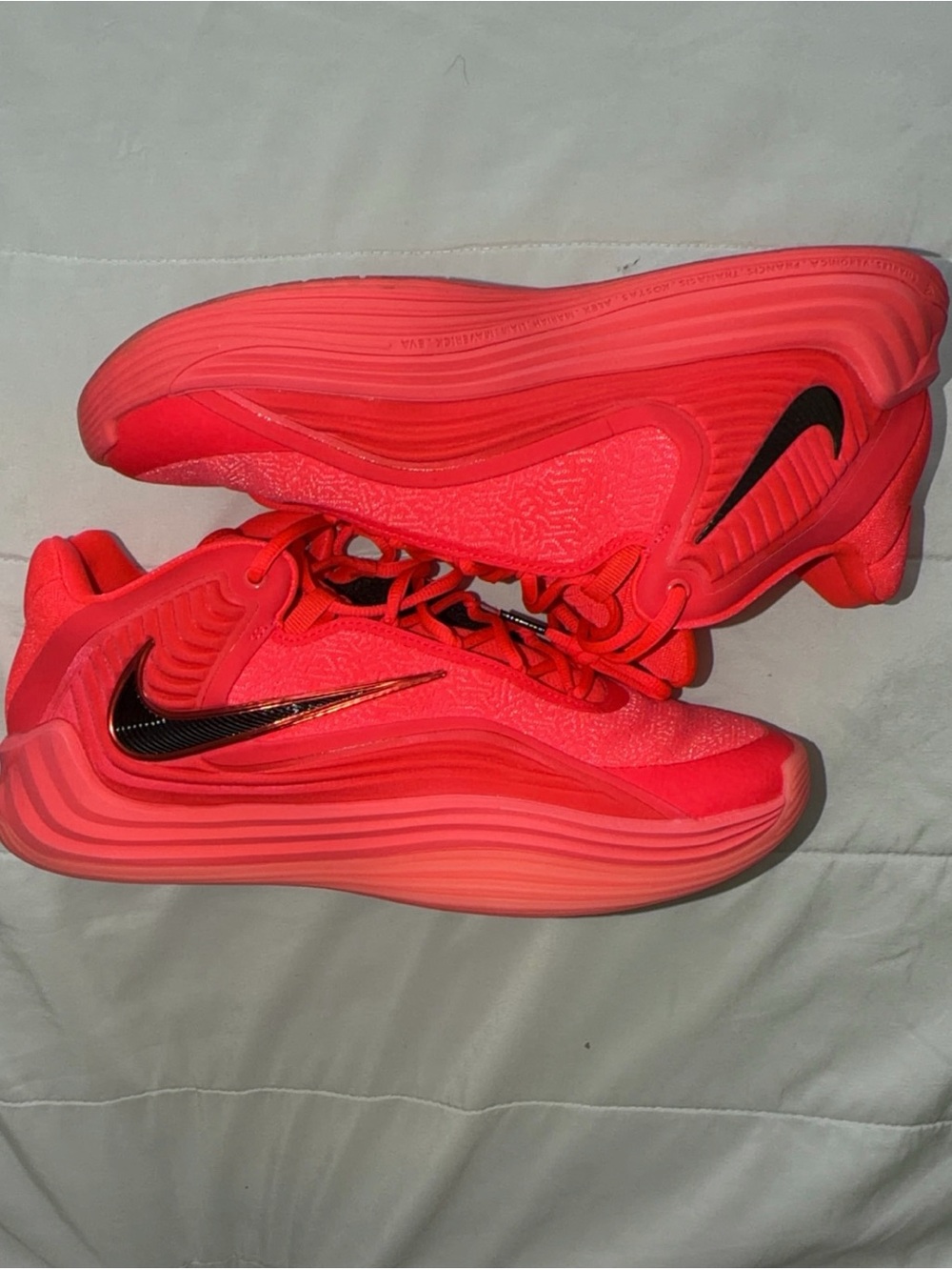 (mens size 11) Nike Giannis Freak 7
basketball shoes